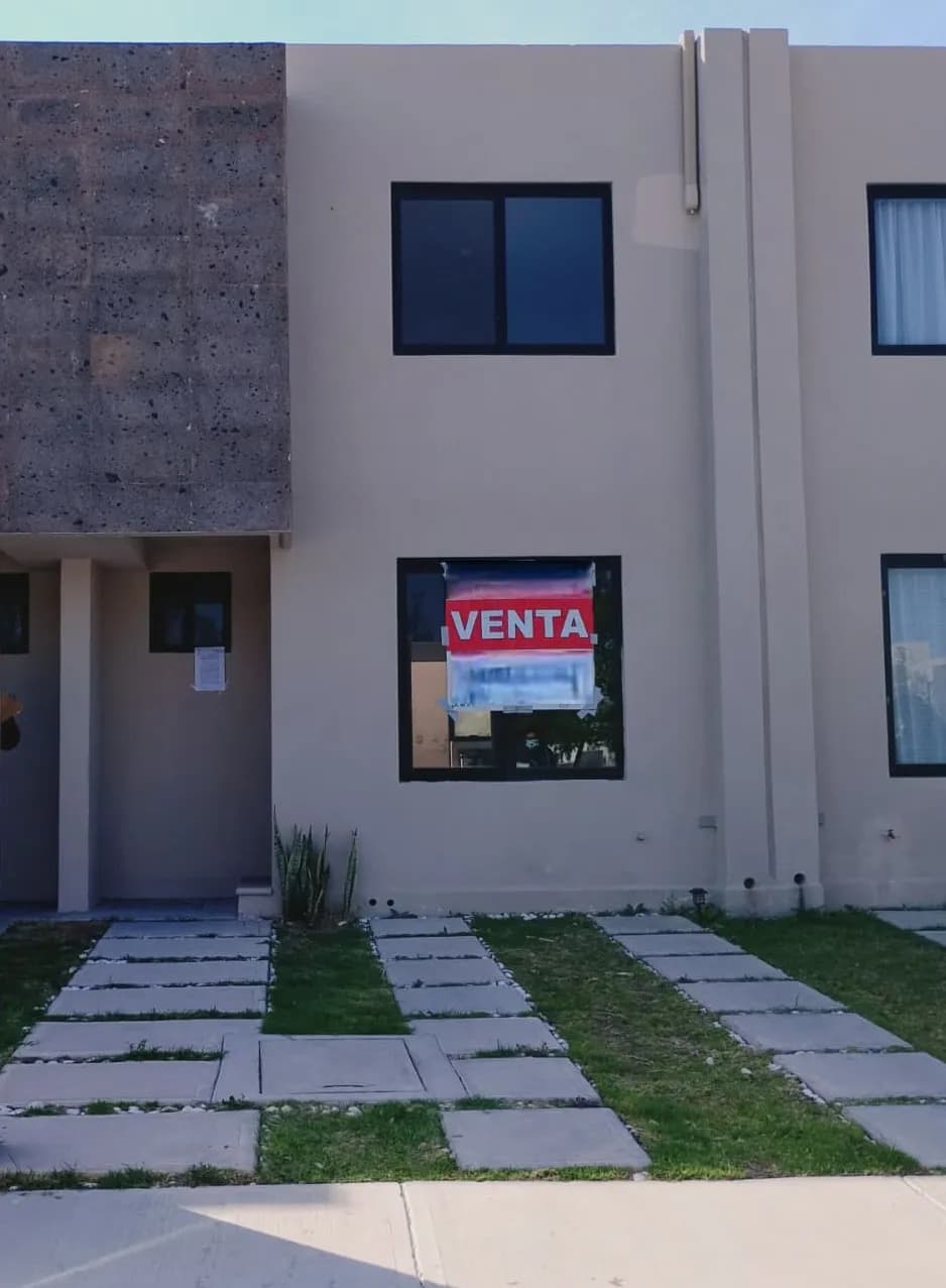Casa venta en Col. La Meseta, Apaseo el Grande, Guanajuato - 1