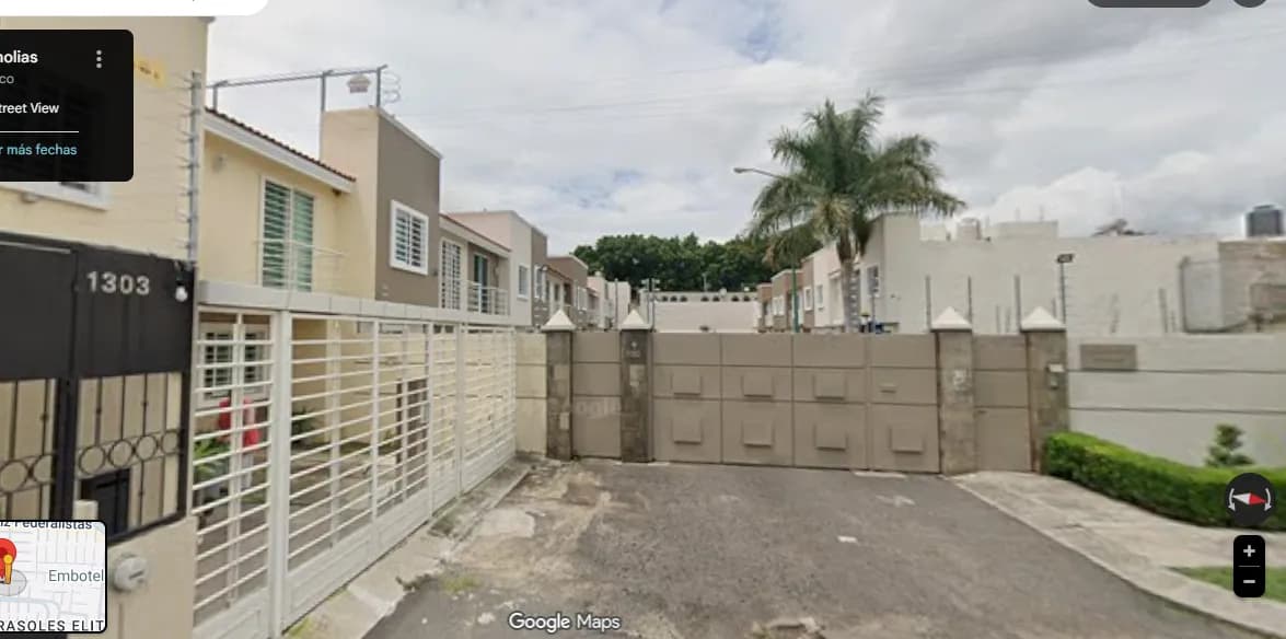 CASA DE OPORTUNIDAD  EN COTO PRIVADO GIRASOLES ACUEDUCTO ZAP. JAL. - 1