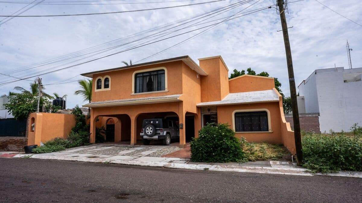 CASA EN VENTA EN LA PAZ, COL. FIDEPAZ - 1