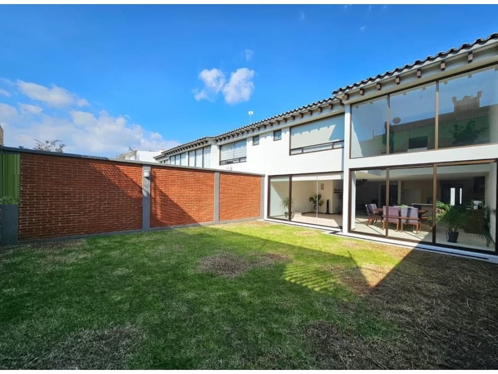 Venta de Casa con Doble Altura Pedregal del Bosque Calimaya - 1