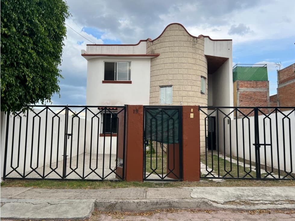 CASA EN RENTA EN SAN JUAN DEL RIO QUERETARO - 1
