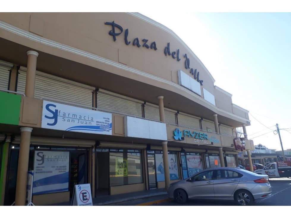 Local en planta baja en Plaza del Valle CLR424913 - 1