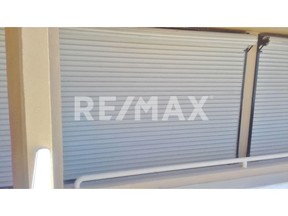 Local comercial planta baja en Plaza Cristal CLR391766 - 1