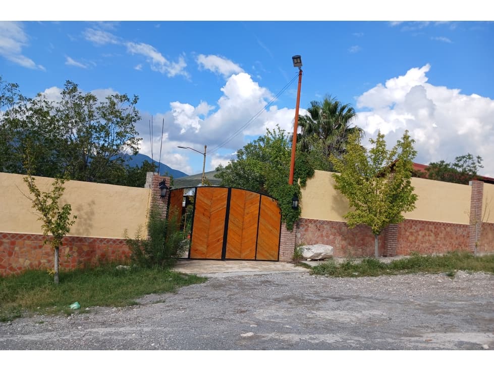 Quinta en VENTA en Arteaga RTV620524 - 1