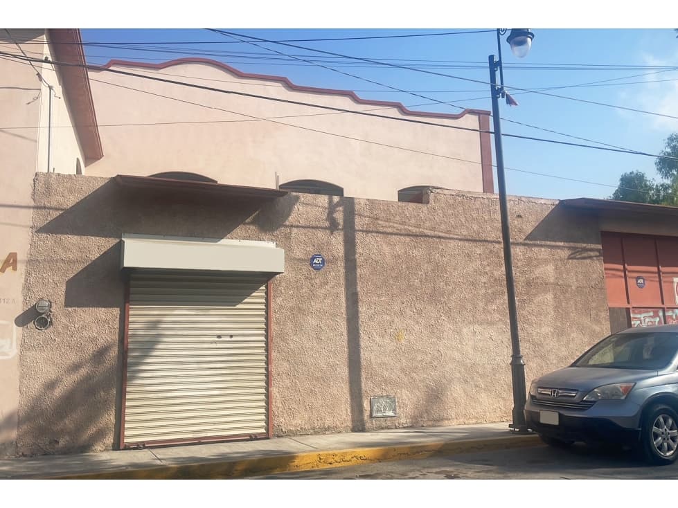 Amplio local en RENTA en zona centro de Ramos Arizpe CLR626001 - 1
