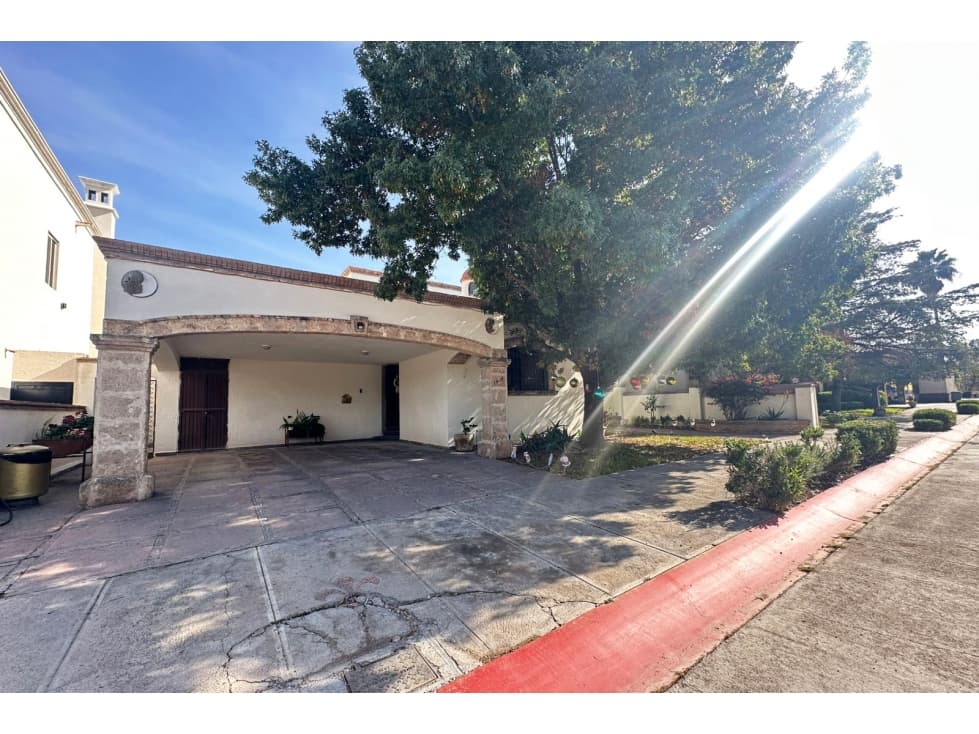 Residencial en VENTA en Jardines de Versalles RCV628207 - 1