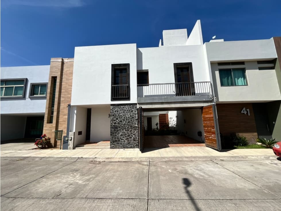 Hermosa casa en Venta en Residencial Orandino, Jacona Mich - 1