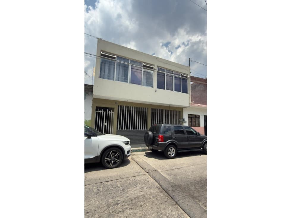 CASA en VENTA céntrica en Jacona Michoacán - 1