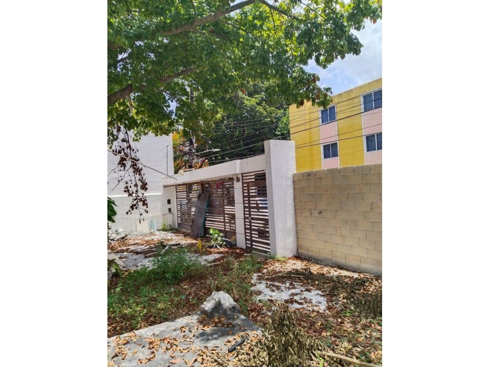terreno con construccion comercial calle alcatraces 300m2 cancun - 1