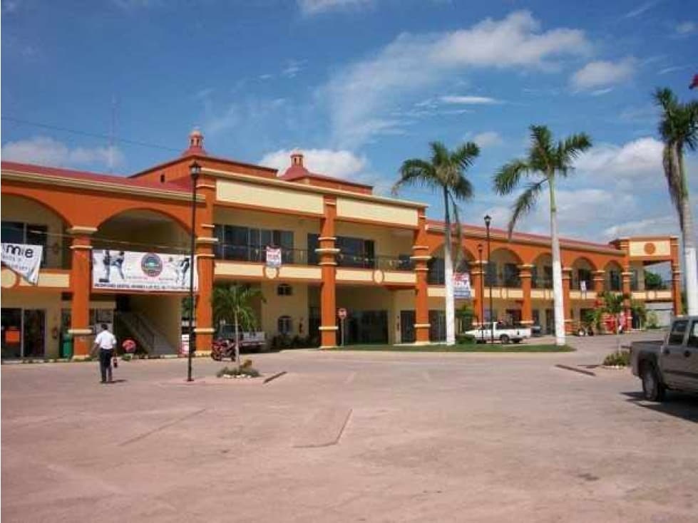RENTA Local 18 Plaza Terranova - 1