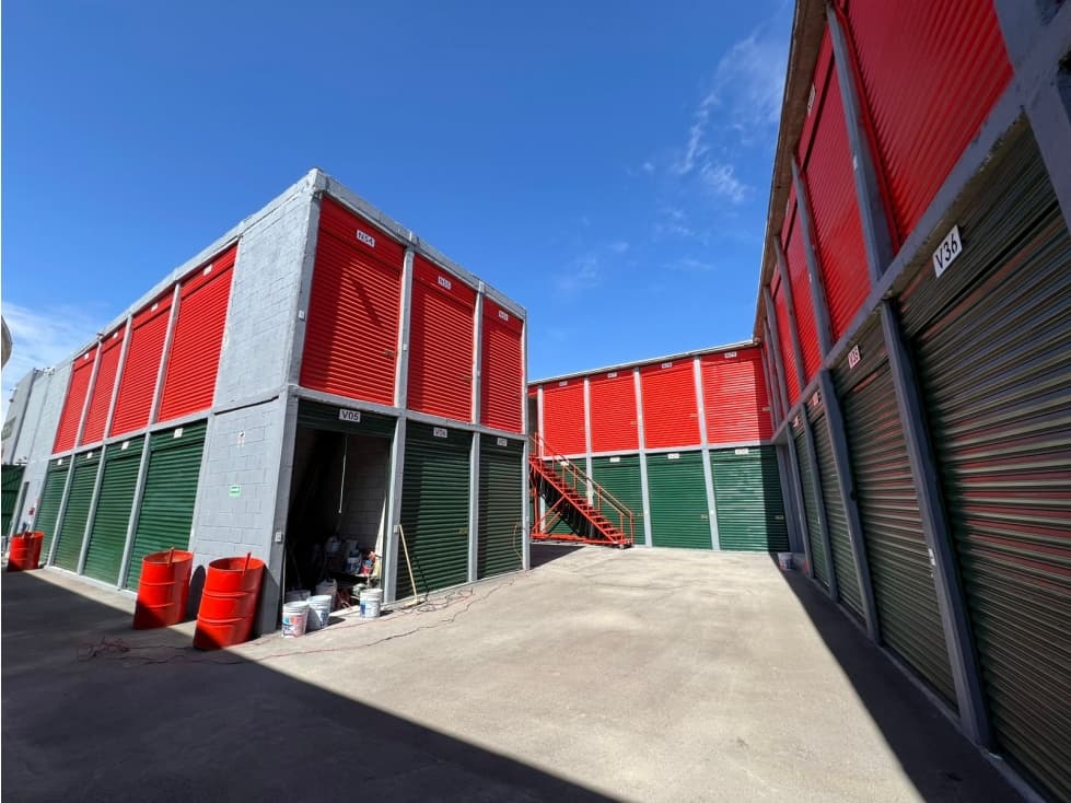 BODEGA EN RENTA DE 8 M2 ZONA LOS NOGALES CON ACCESO CONTROLADO - 1