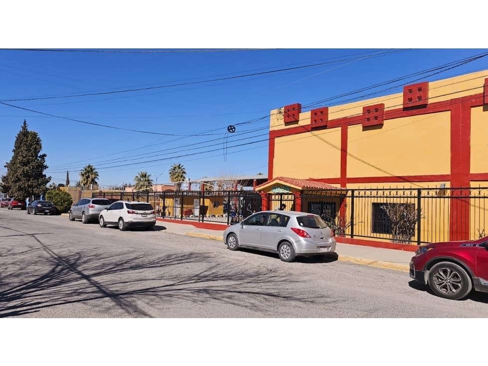 "Venta de Edificio y Terreno Habitacional en Cd. Juárez, Chih." - 1