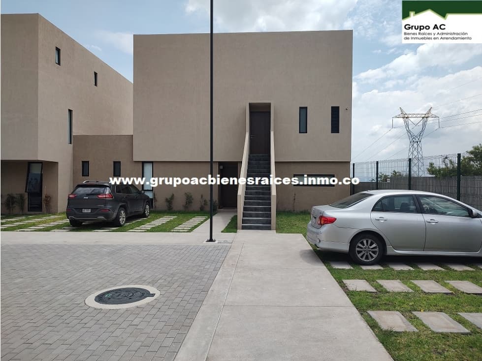 RENTA CASA DUPLEX EN ALTOS JURIQUILLA R-1270 - 1