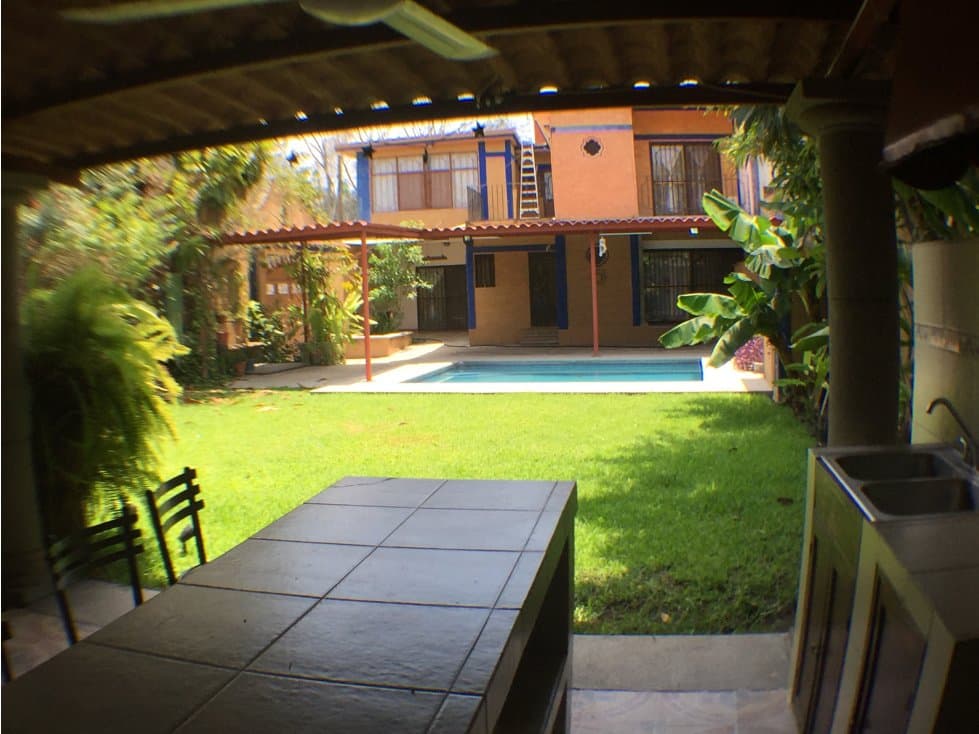 Casa en venta en Morelos Xochitepec con alberca - 1