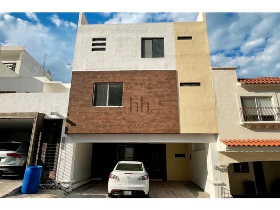 Casa en venta Col. Pedregal de La Huasteca, Santa Catarina N.L - 1