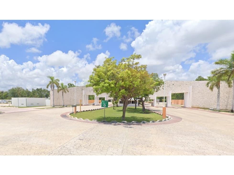 Casa en Remate en Residencial Lagos, Cancún F-267 - 1