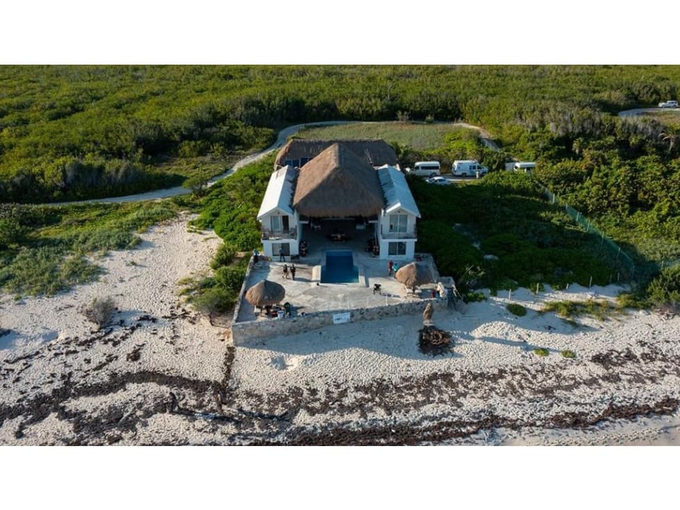 Venta de Terreno y Hotel en Puerto Morelos, Quintana Roo - 1