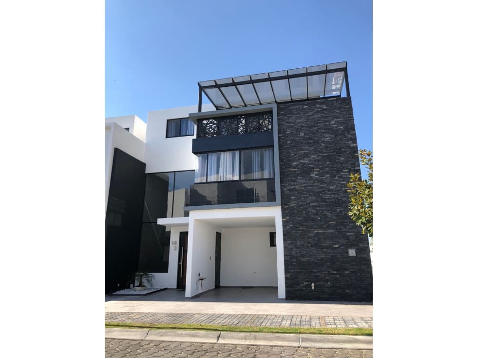 CASA EN VENTA LOMAS DE ANGELOPOLIS PARQUE CASTELLANA PUEBLA - 1