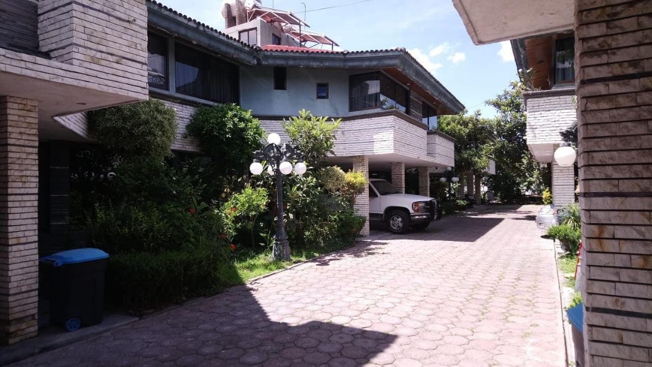 Casa En Renta Amueblada En Conjunto Privado Zona La Paz - 1
