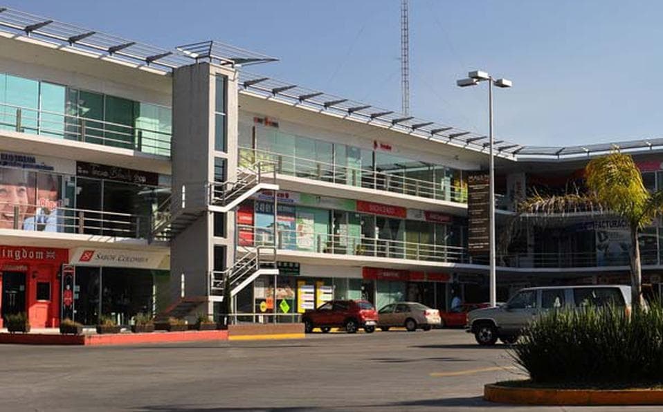Local En Renta Plaza San José Puebla Boulevard Atlixco - 1