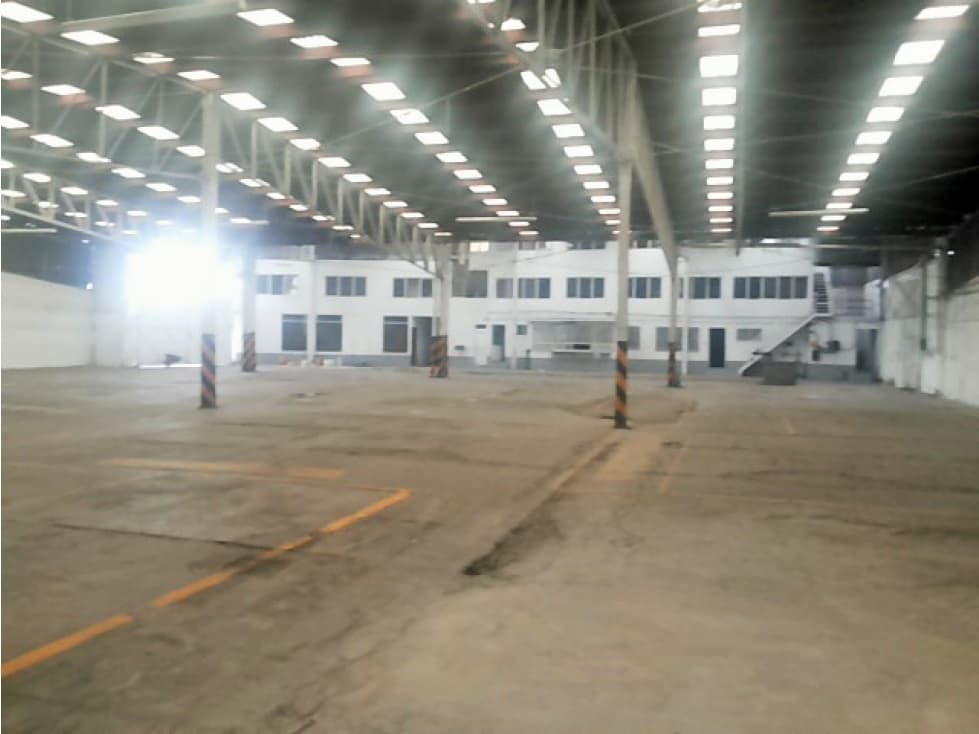 Bodega en Renta Gustavo A. Madero - 1