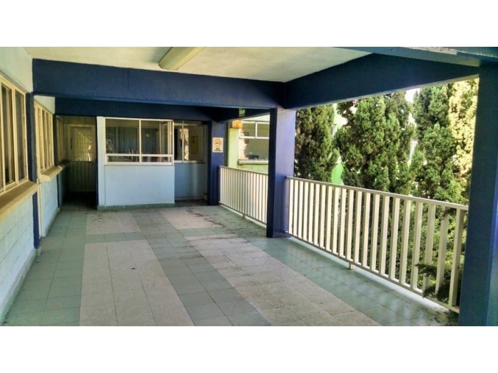 ESCUELA EN VENTA - 1