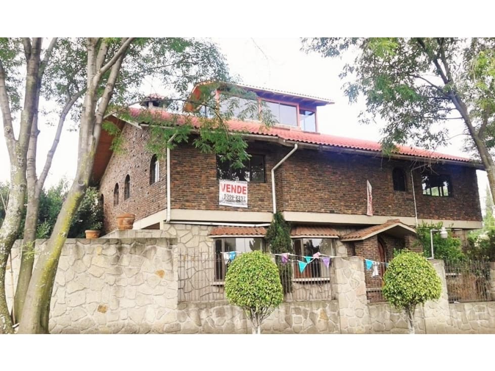 Casa en venta en esquina en Jardines de la Montaña - 1