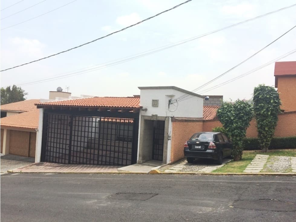 PASEOS DEL BOSQUE RENTA CASA REMODELADA - 1