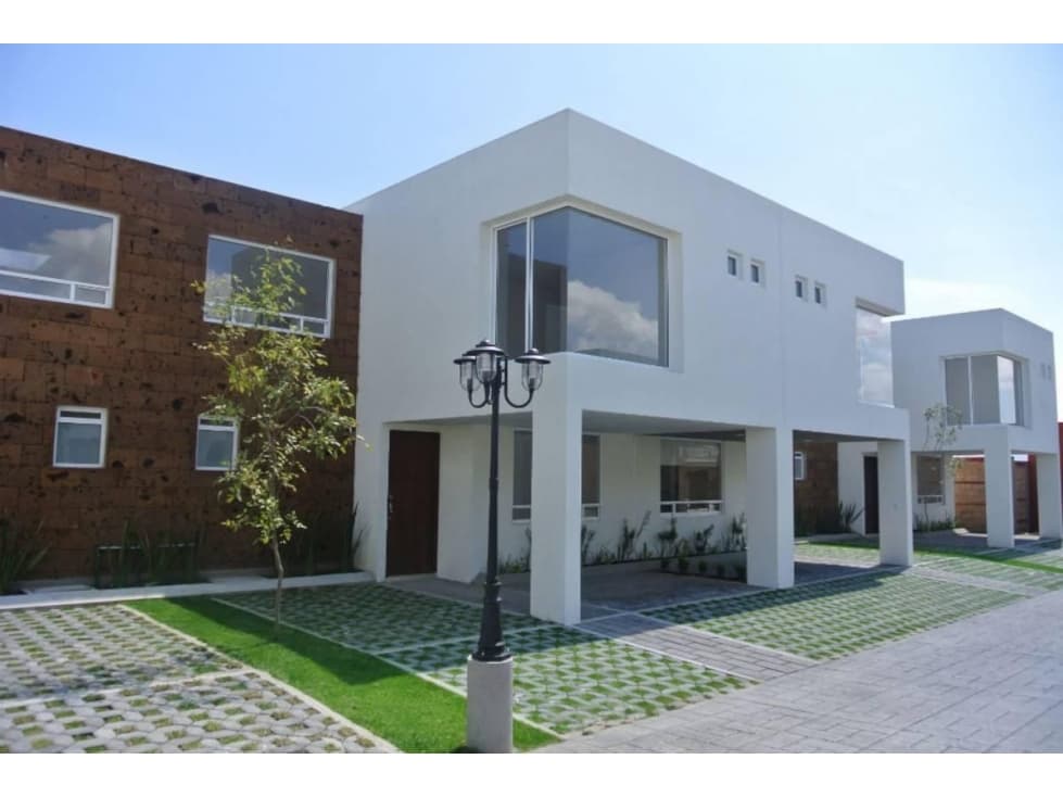 Casa en Venta en Residencial Bosque de las Fuentes (Calimaya) - 1