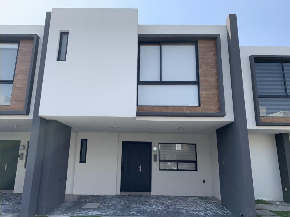 CASA AMUEBLADA EN RENTA EN FRACCIONAMIENTO AUREA TOLUCA - 1