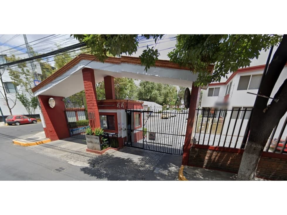 Casa en Remate en Espartaco, Coyoacan , F-405 - 1