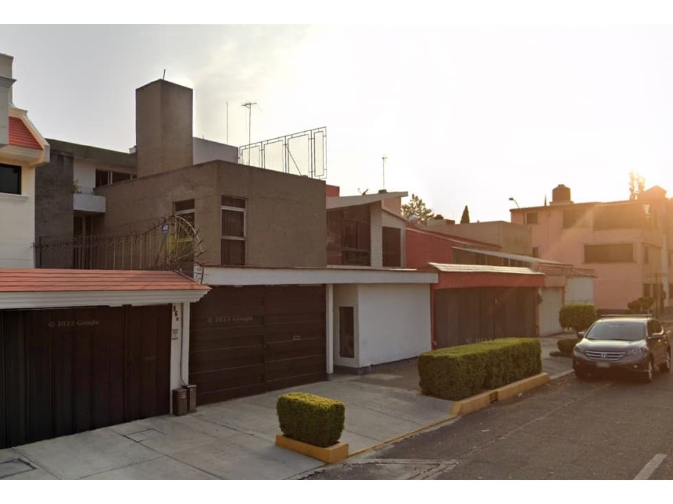 Casa en Remate en Paseo De Taxqueña, F-311 - 1