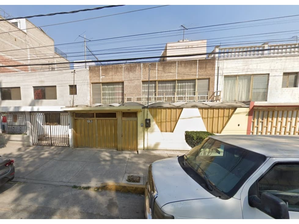 Casa en Remate en Jardín Balbuena, F-1374 - 1