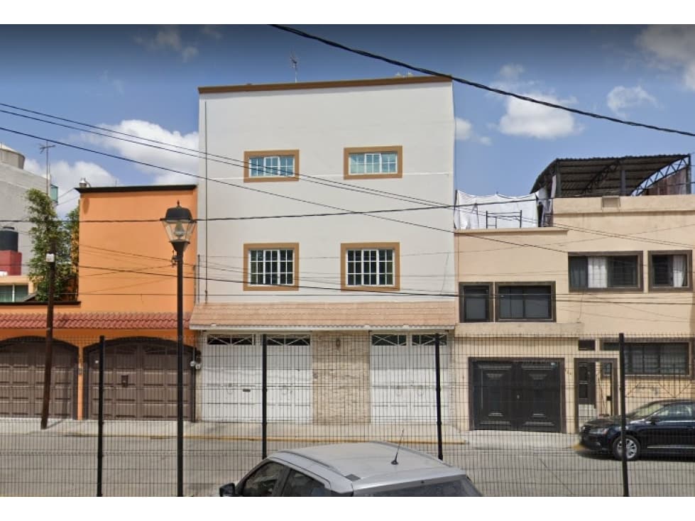 Casa en Remate en Xotepingo, F-529 - 1