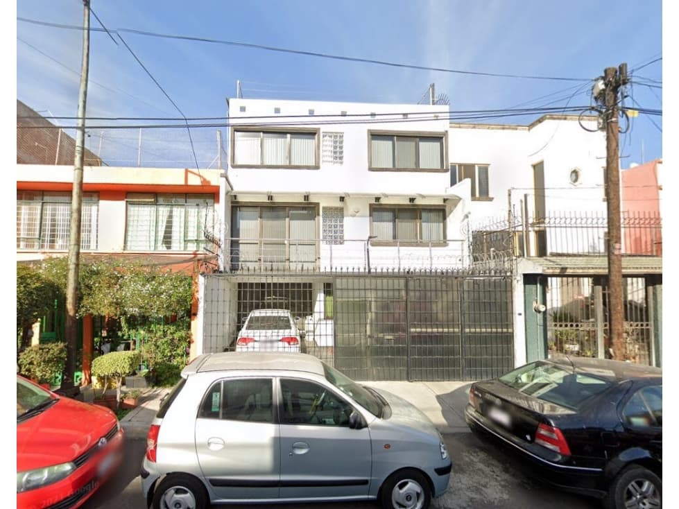 Casa en Remate en Jardín Balbuena, F-1796 - 1