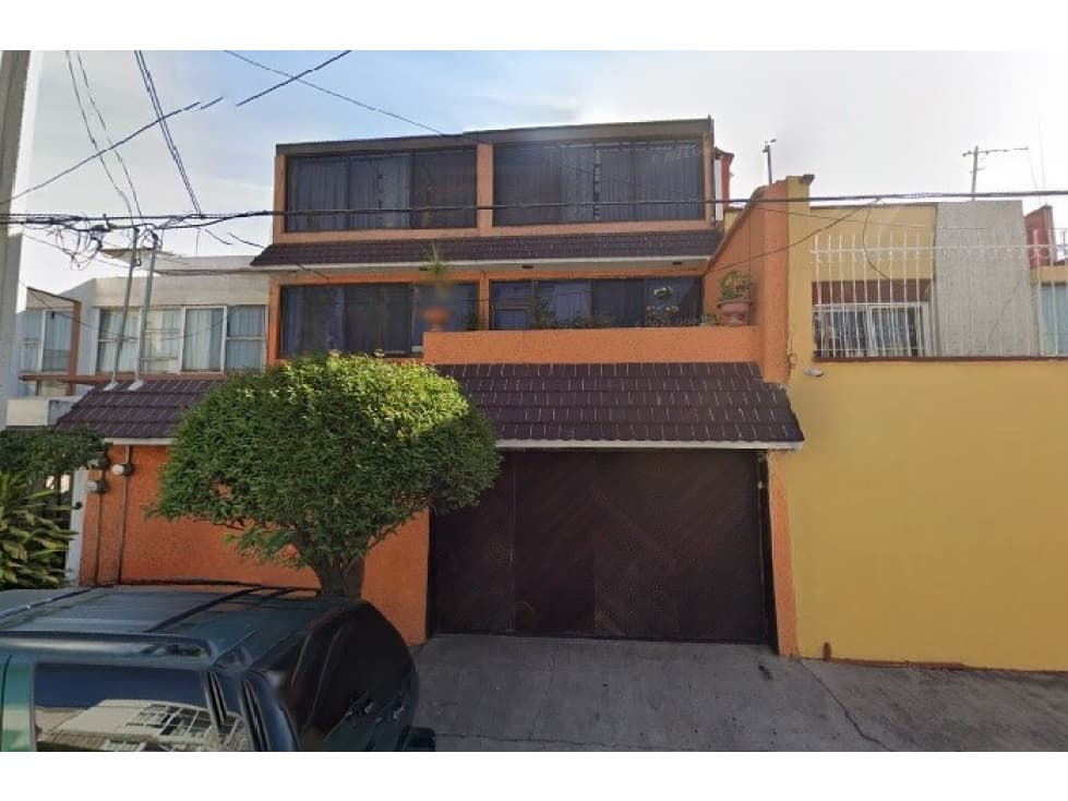 Casa en Remate en Jardín Balbuena, F-1806 - 1