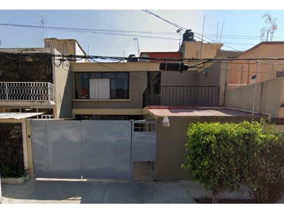 Casa en Remate en Jardín Balbuena, F-1799 - 1