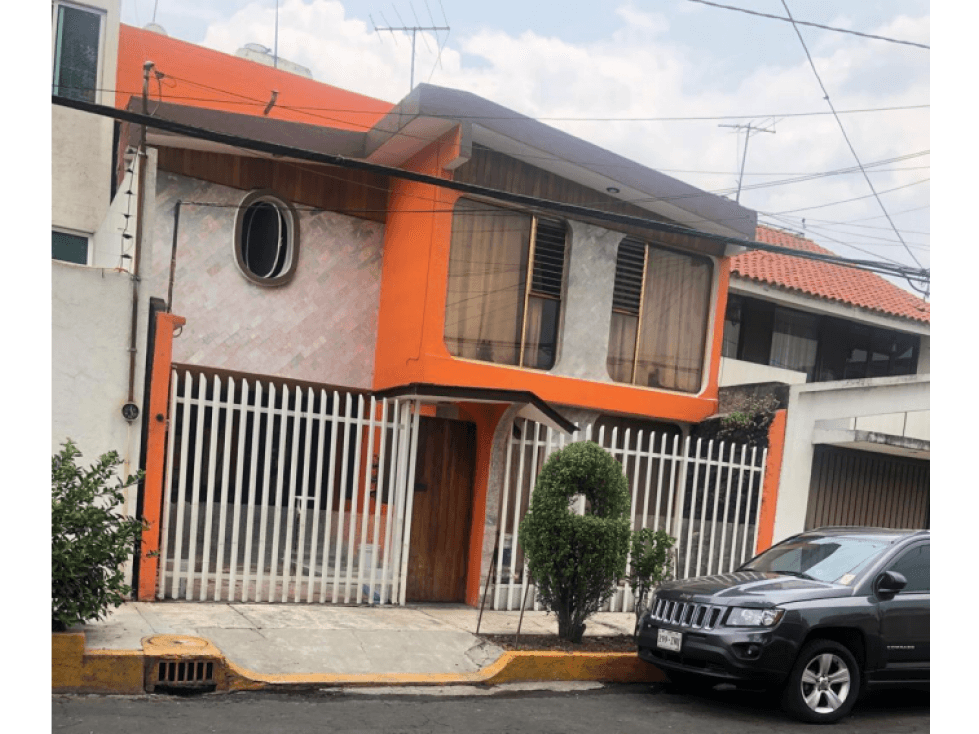 Casa en Remate en Lomas Estrella, F-1871 - 1