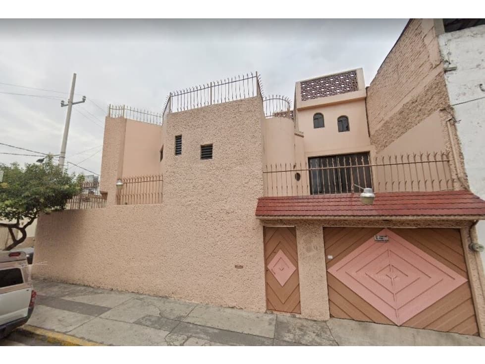 Casa en Remate en Valentin Gomez Farias, F-119 - 1