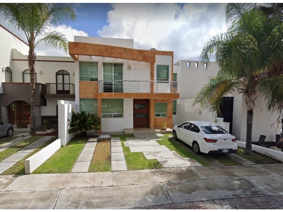 Casa en Remate en Juriquilla, FG-1164 - 1