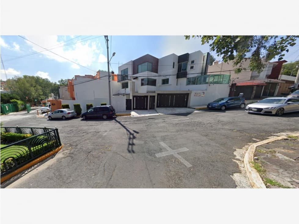 Casa en Remate en Club de Golf Bellavista, Atizapán de Zaragoza - 1