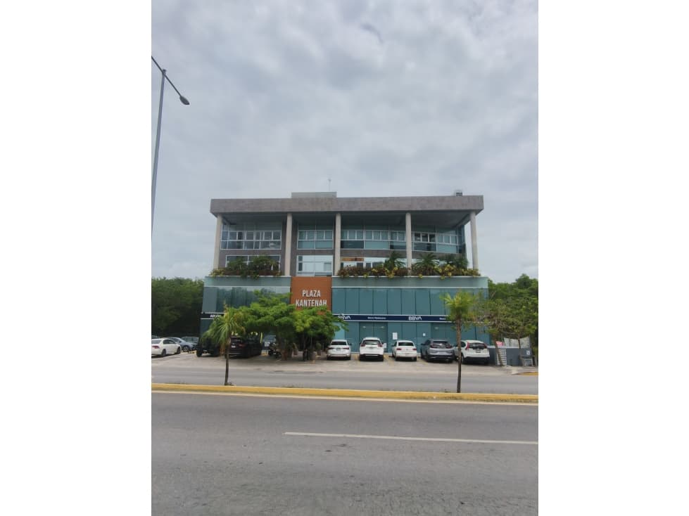 RENTA DE LOCAL 140 M2 EN PLAYA DEL CARMEN - 1