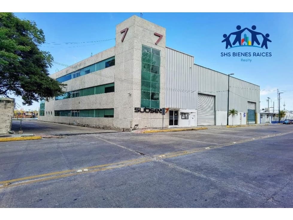 RENTA NAVE BODEGA CON EDIFCIO OFICINAS EN PUERTO API CIUAD DEL CARMEN - 1