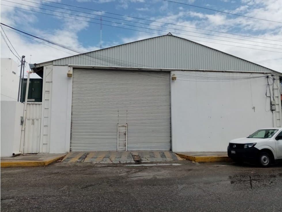 RENTA BODEGA INDUSTRIAL EN PUERTO (API) DE CARMEN - 1