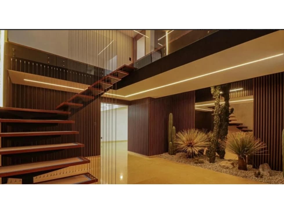 Espectacular casa en Colonia Jardines del Pedregal. - 1