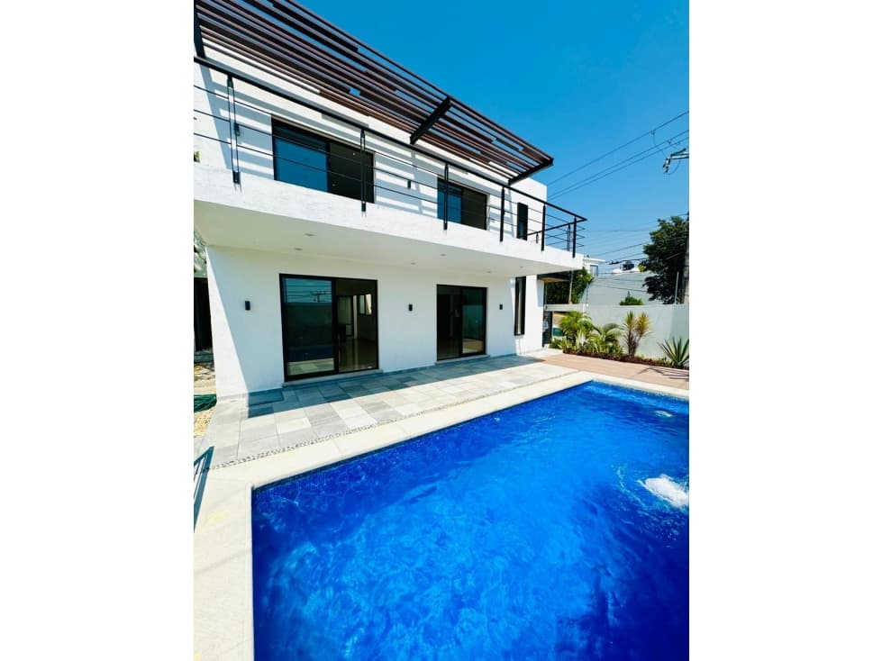 HERMOSA CASA ESTILO MINIMALISTA DE ALTA PLUSVALÍA,VIGILANCIA 24/7 - 1