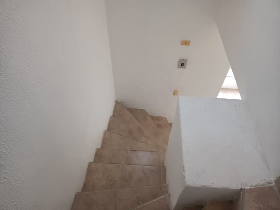 VENTA DE CASA CON ALBERCA, GARZAS, (TEZOYUCA, MOR.) - 1