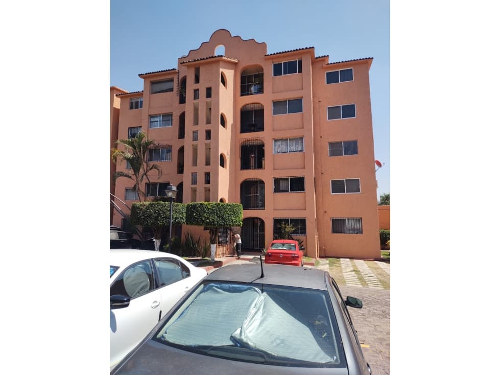 RENTON depto CANTARRANAS 9500.- - 1