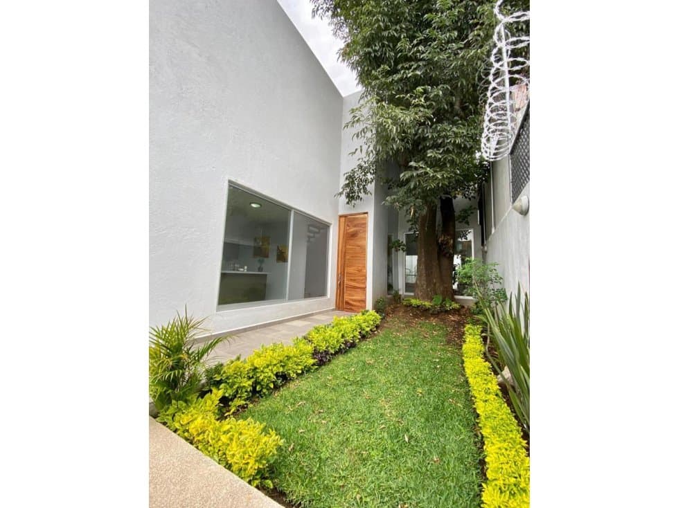 Venta o Renta de Casa Sola en San Cristobal - 1