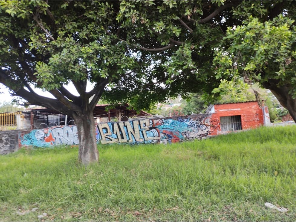 Venta de Terreno en la Colonia Jose Lopez Portillo - 1